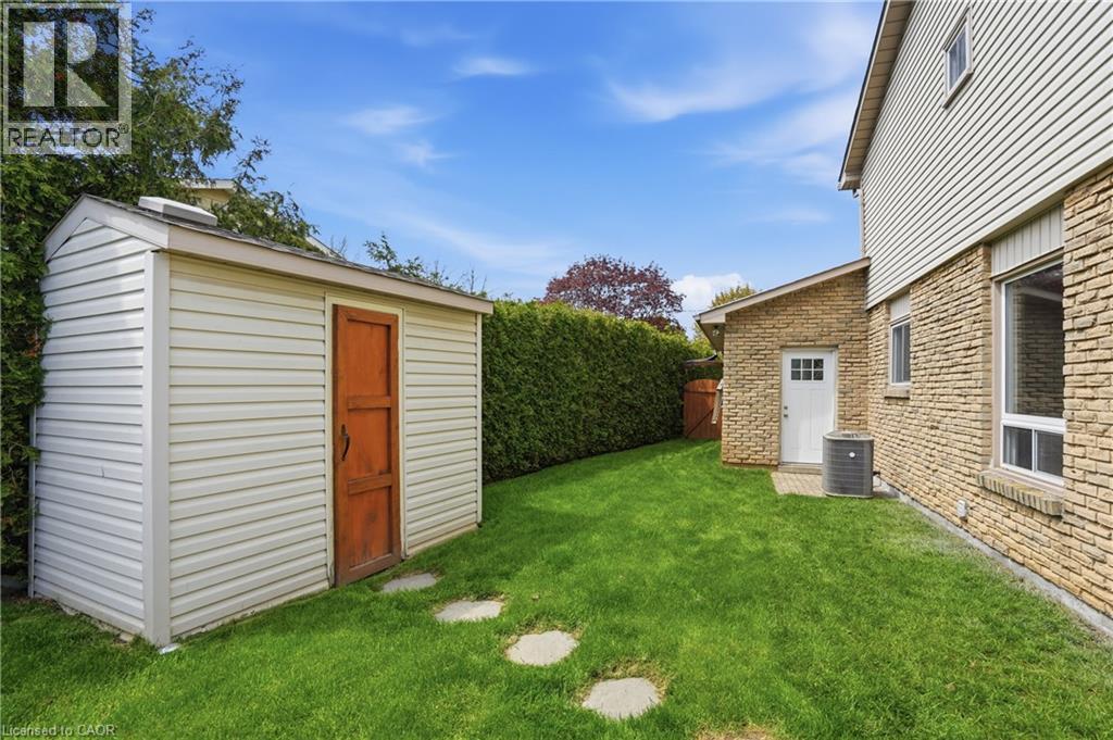 1 OAKMEADOW Place - 35