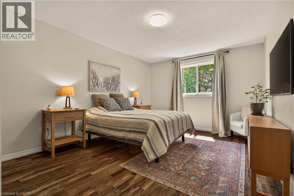 52 LATZER Crescent, Brantford, Ontario, N3V1E1 — Photo 10