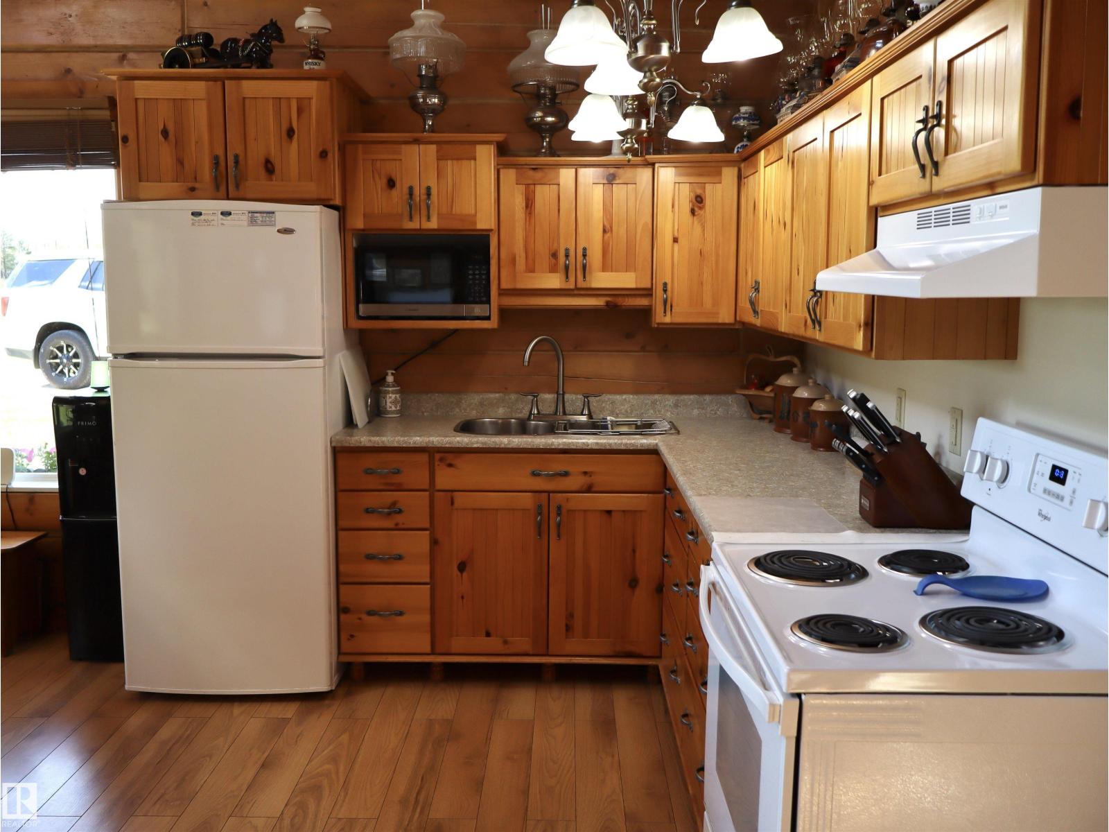 622036 RGE RD 63 - 27