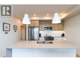 Ensuite - 302 536 Island Hwy, Campbell River, BC V9W1A5 Photo 7