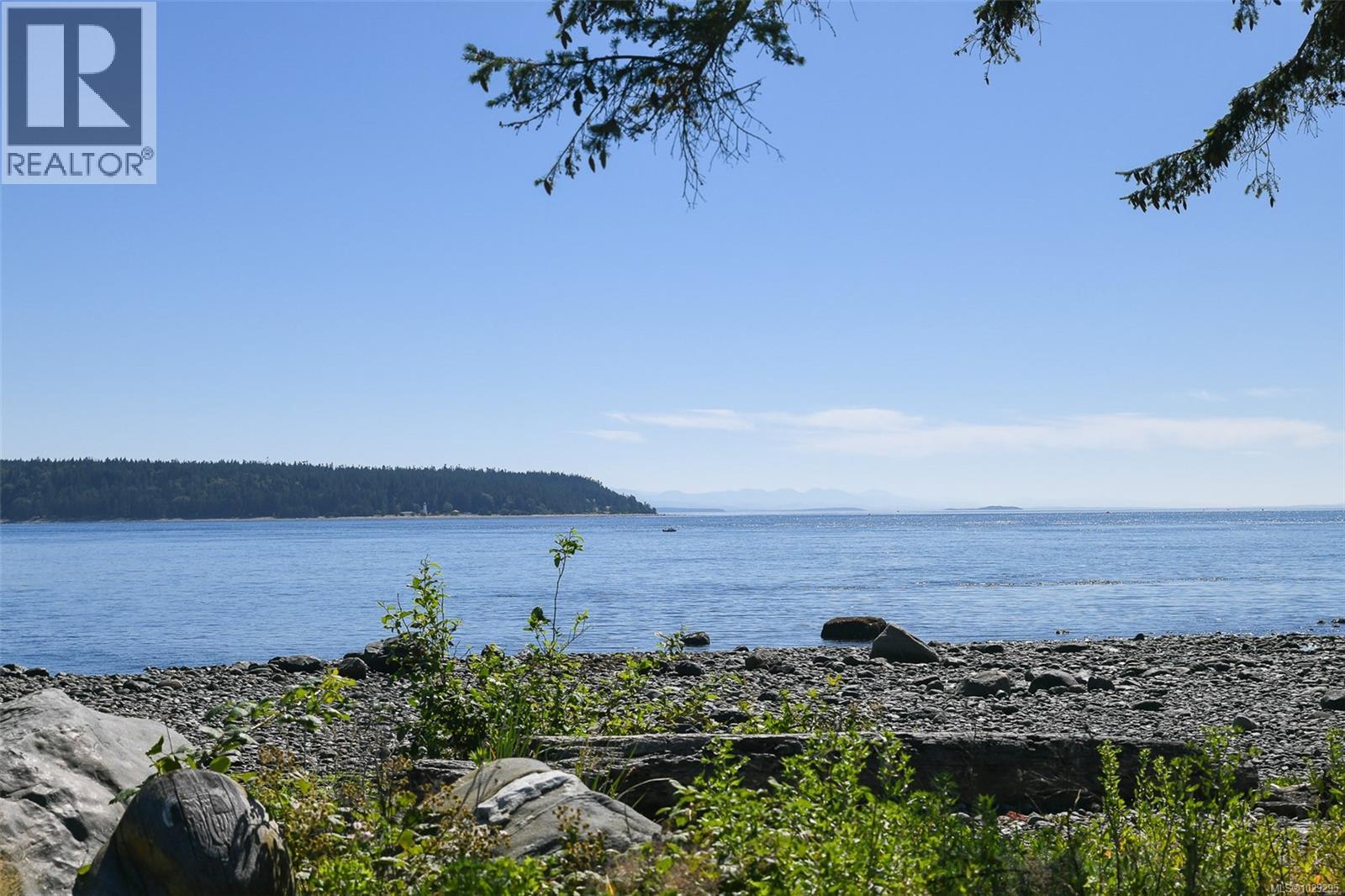 302 536 Island Hwy, Campbell River