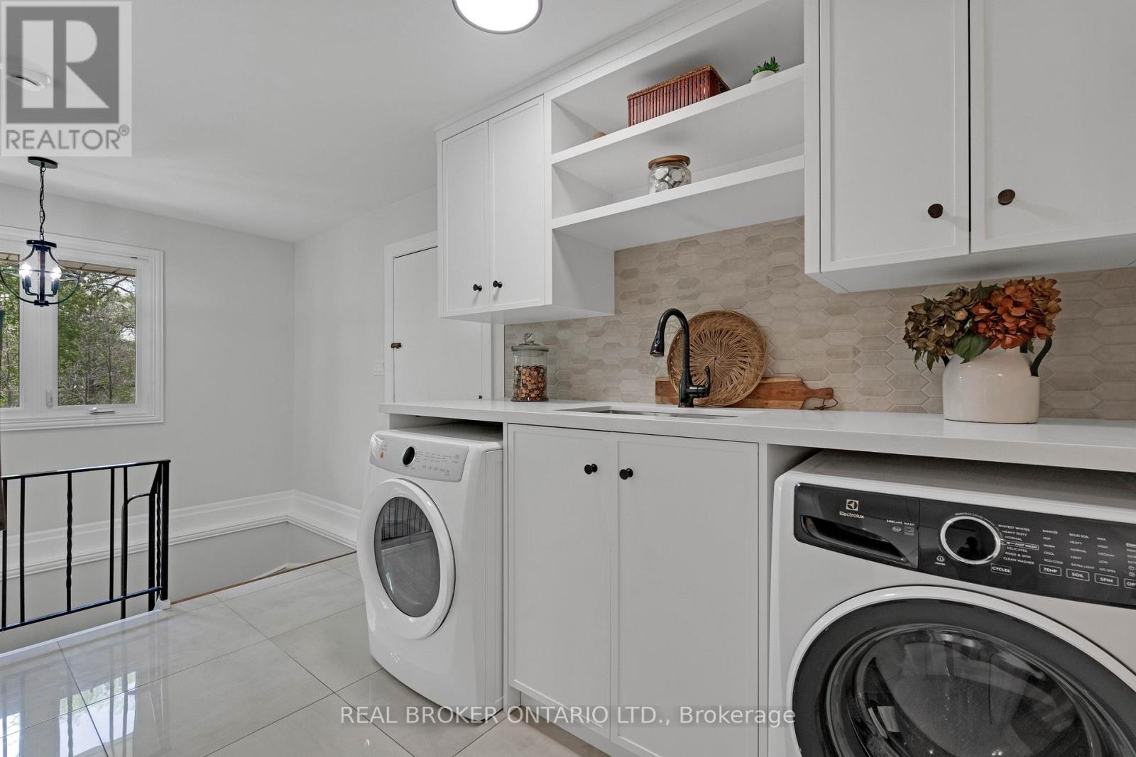 44 HICKMAN STREET - 21