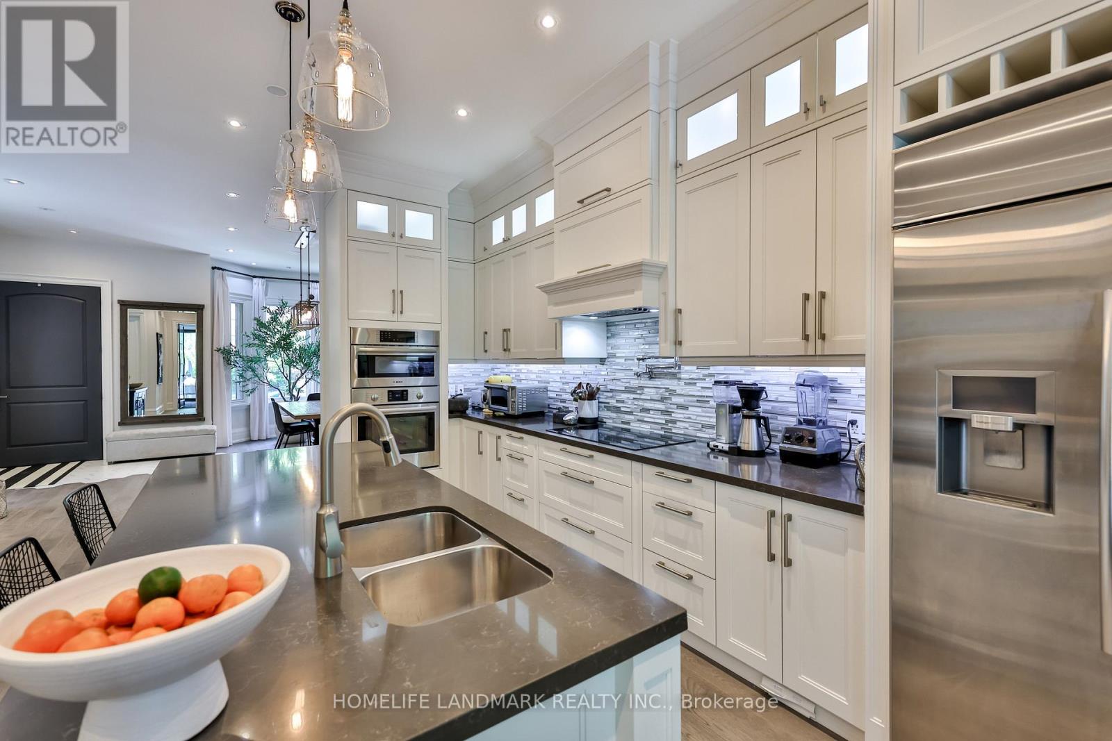 211 SOUTH KINGSWAY WAY - 10