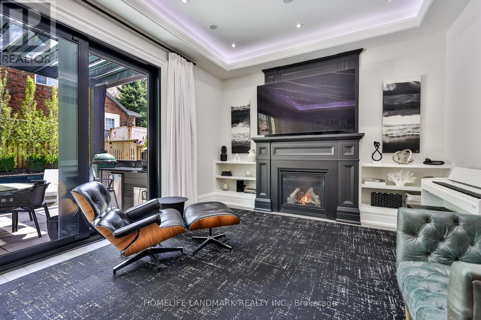 211 SOUTH KINGSWAY WAY - 13