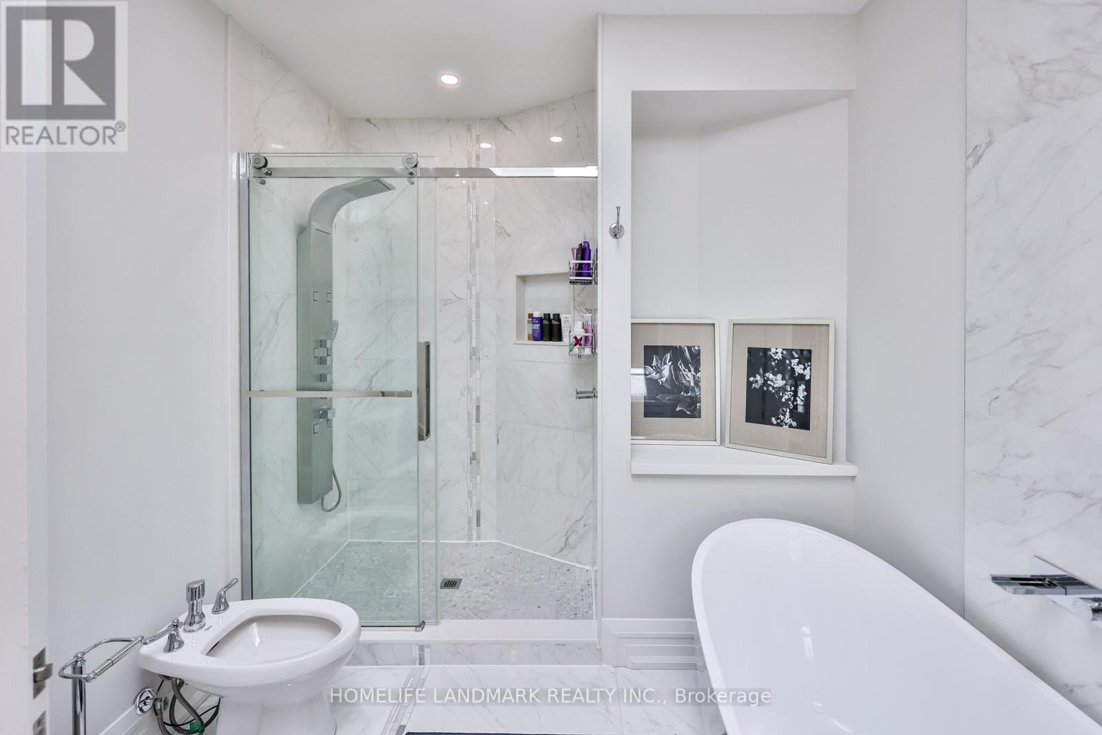 211 SOUTH KINGSWAY WAY - 23