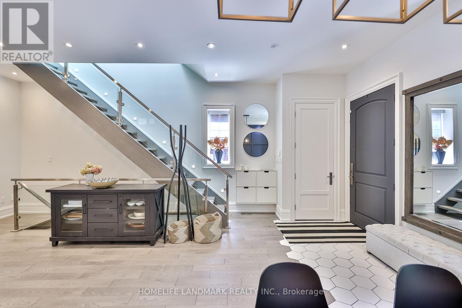 211 SOUTH KINGSWAY WAY - 5