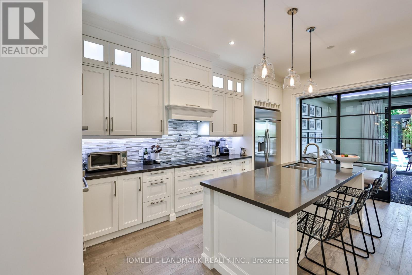 211 SOUTH KINGSWAY WAY - 8