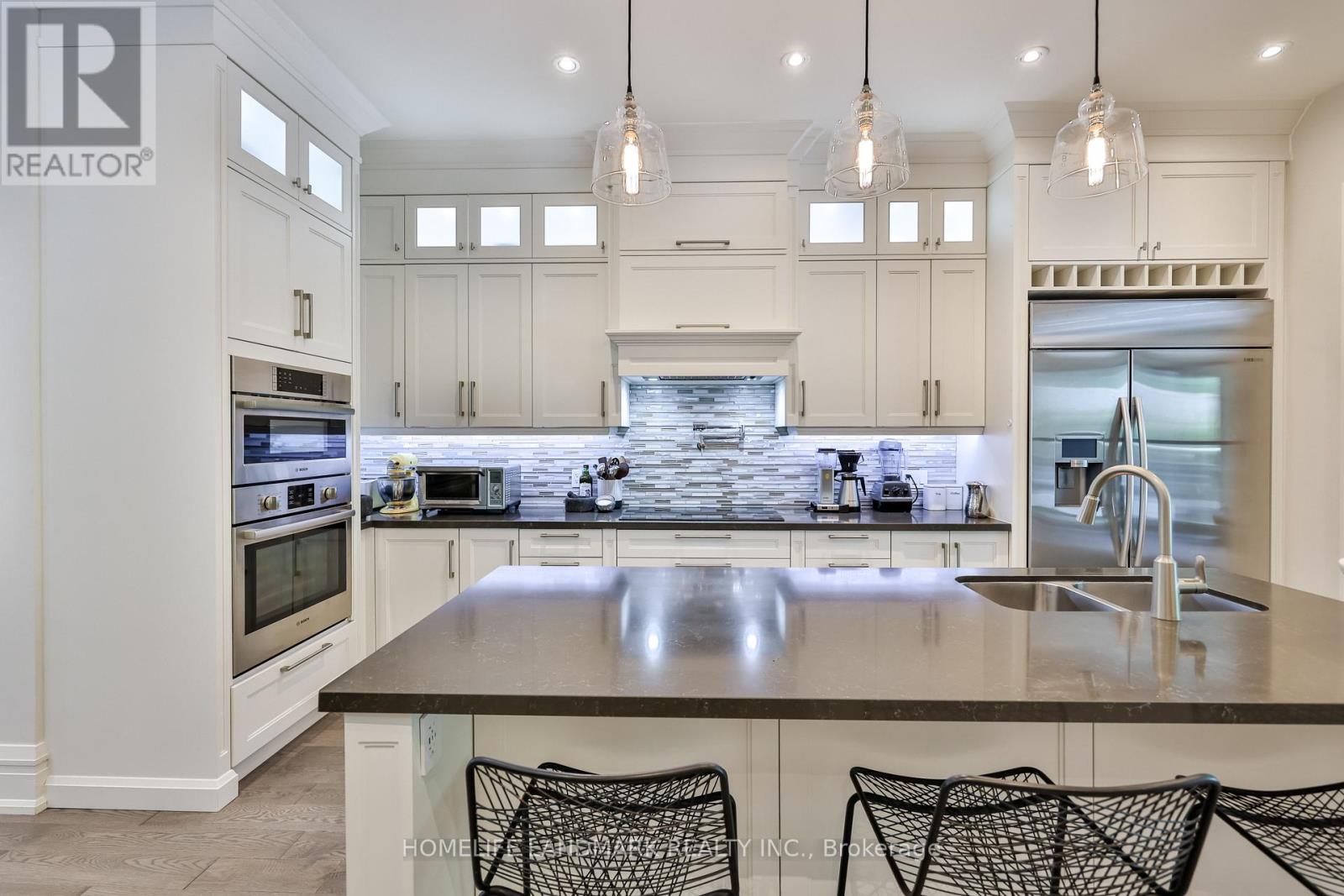 211 SOUTH KINGSWAY WAY - 9