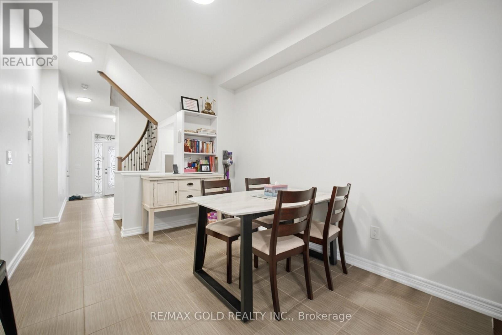 41 DAVENFIELD CIRCLE - 10