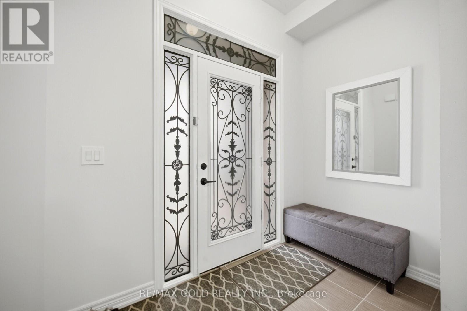 41 DAVENFIELD CIRCLE - Image 2