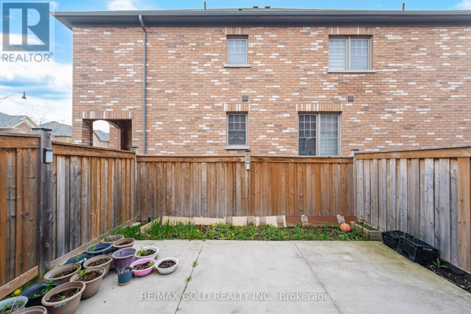 41 DAVENFIELD CIRCLE - 26
