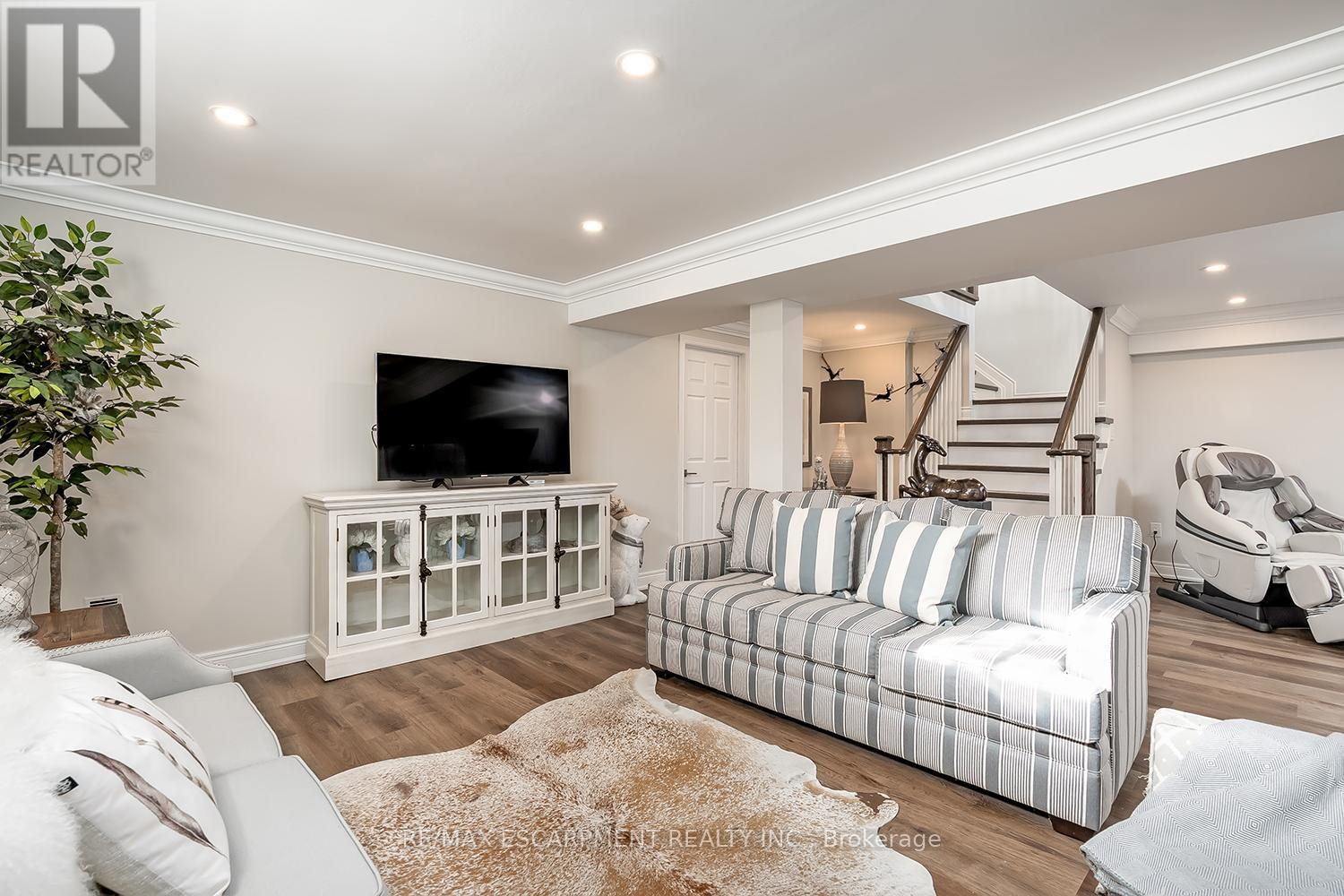 4252 SARAZEN DRIVE - 33