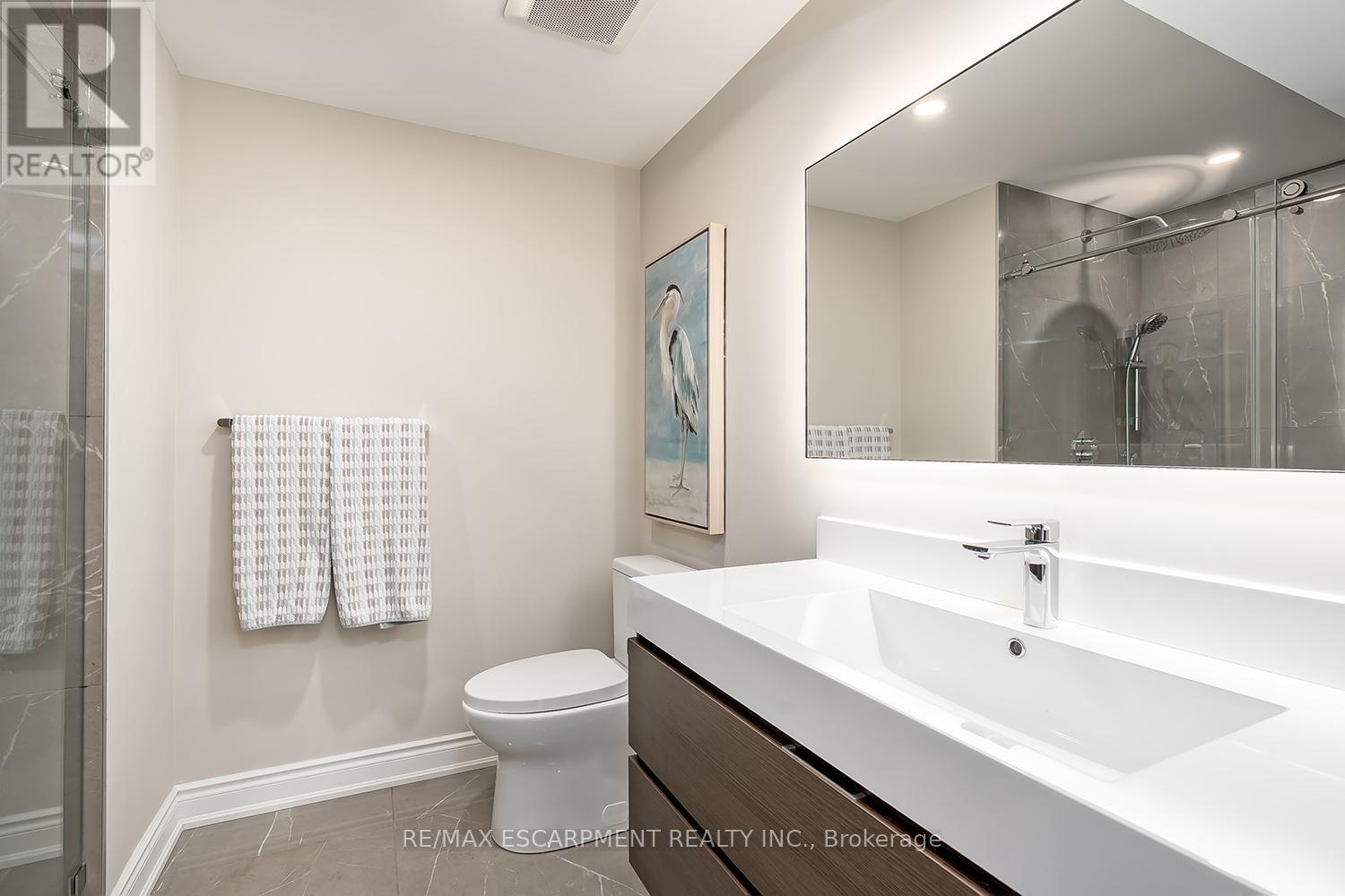 4252 SARAZEN DRIVE - 38
