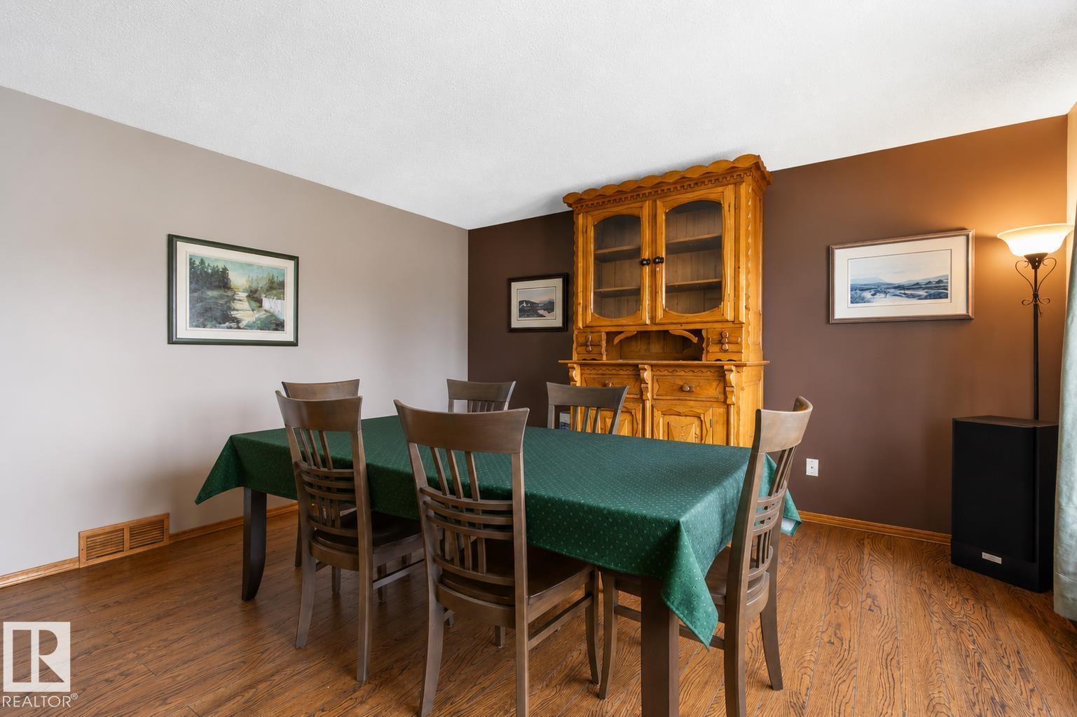 5536 42 ST - 10