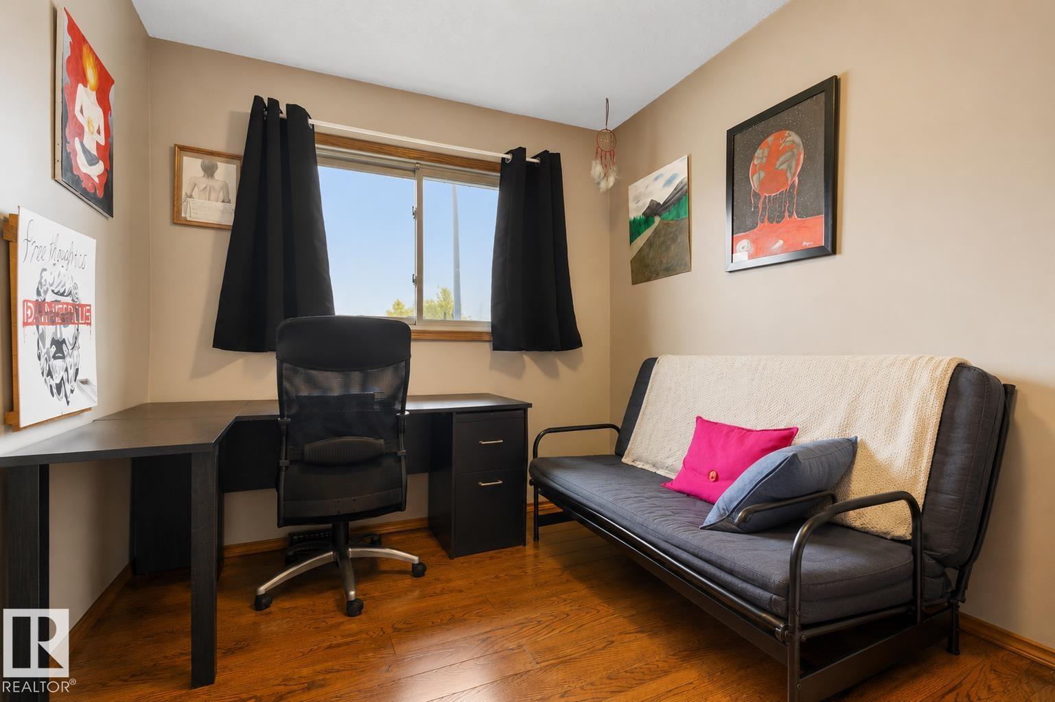5536 42 ST - 15
