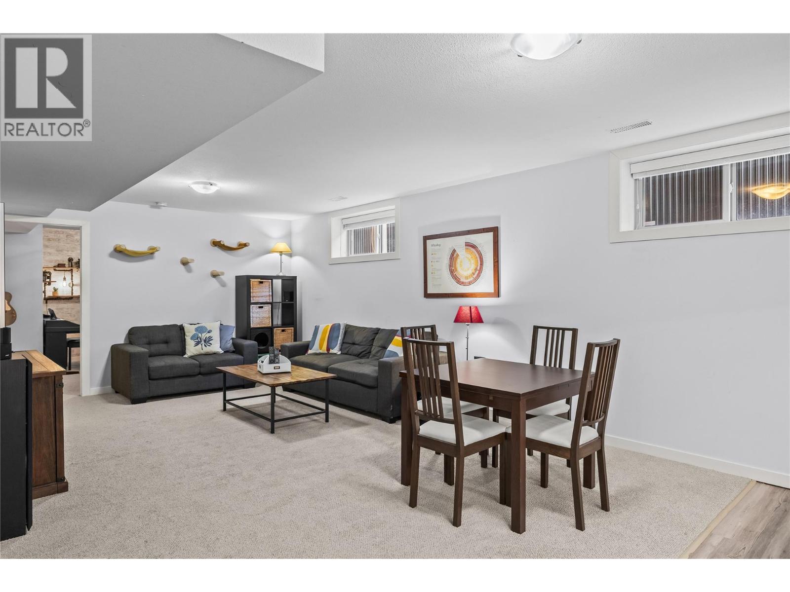 916 Paret Crescent - 54