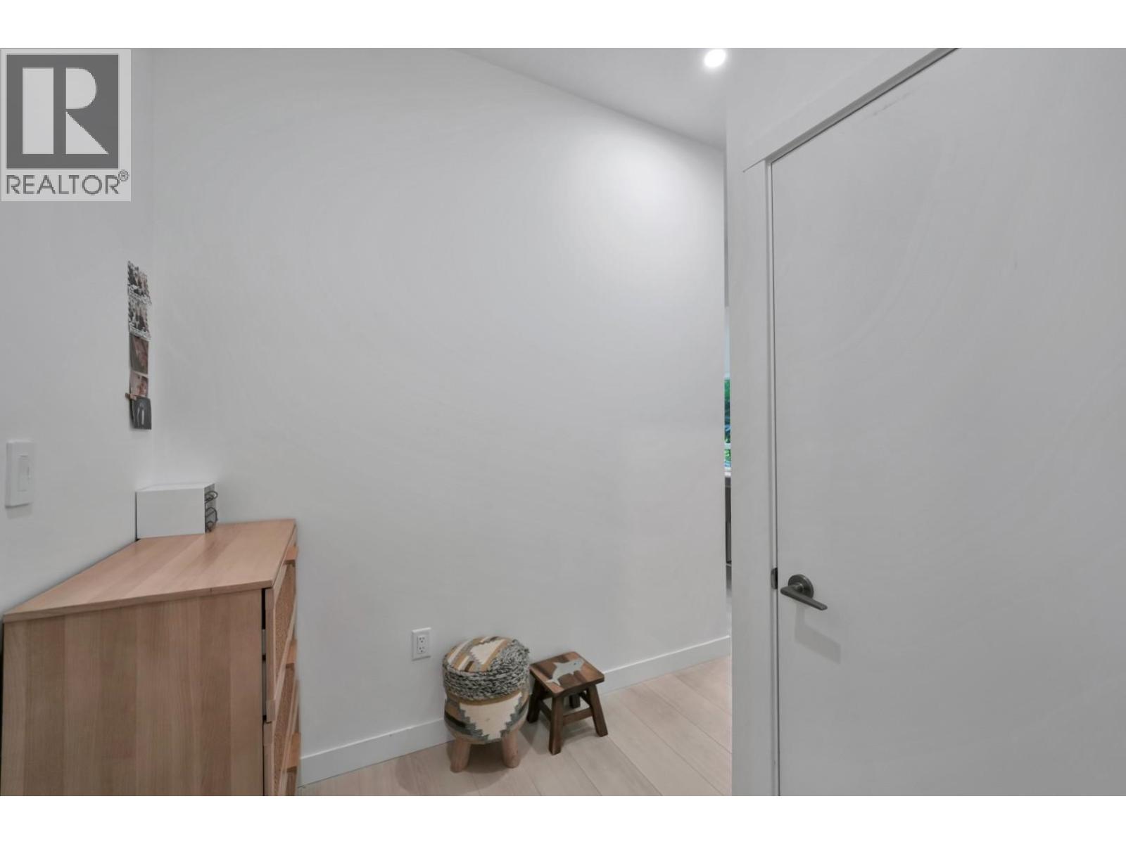 101 3596 MALSUM DRIVE, North Vancouver