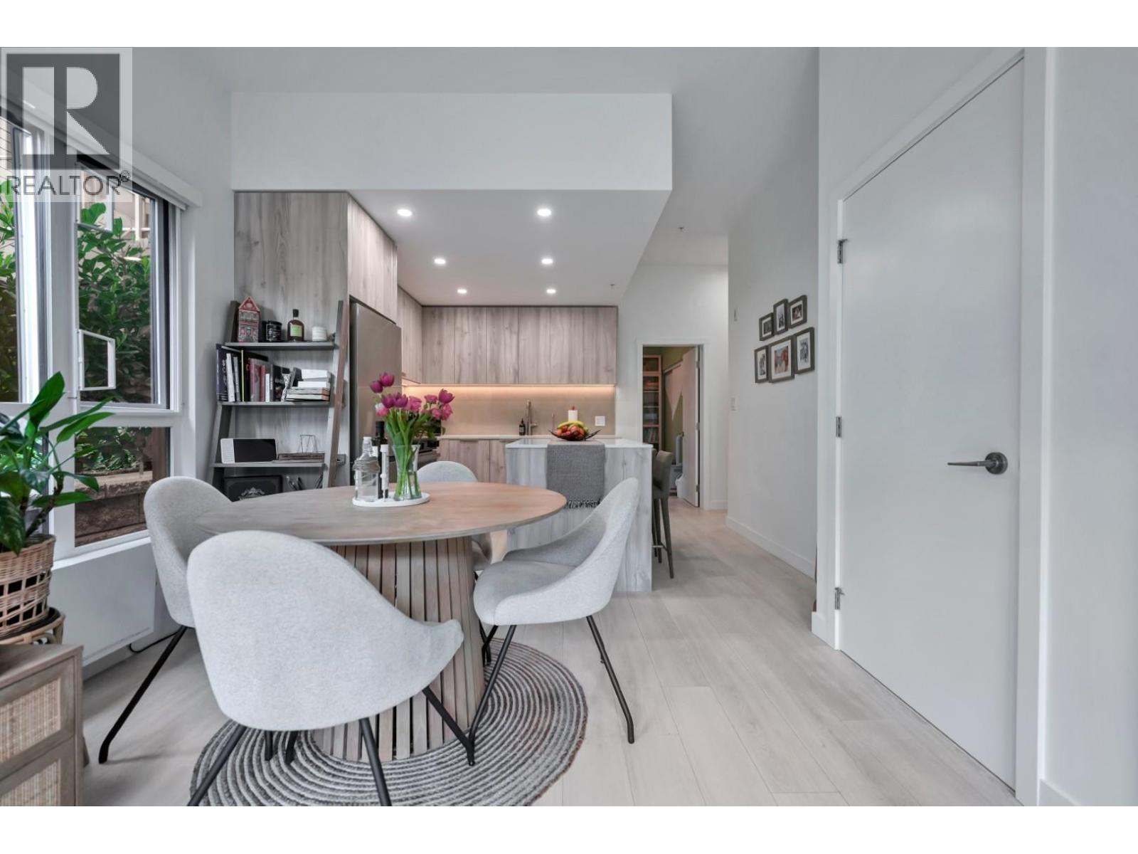 101 3596 MALSUM DRIVE, North Vancouver