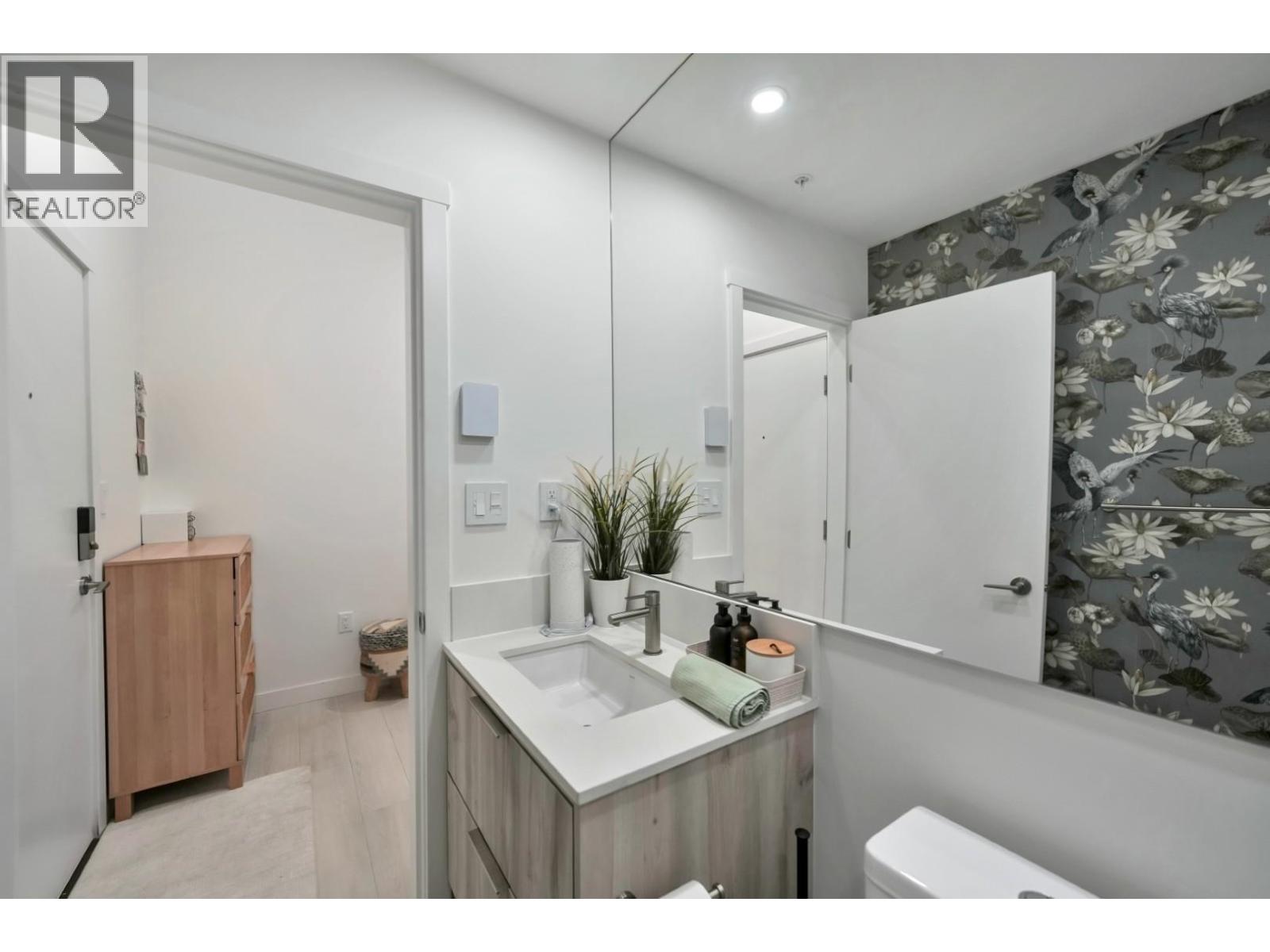 101 3596 MALSUM DRIVE, North Vancouver