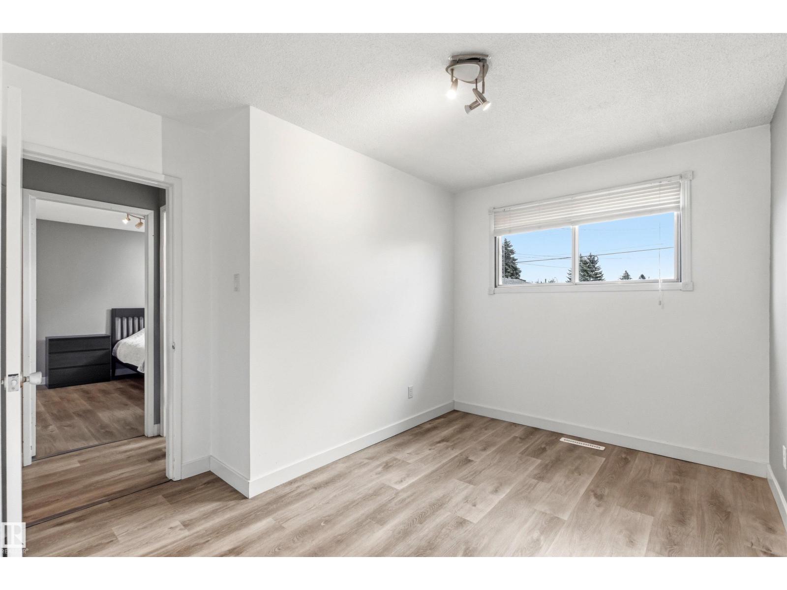 9025 152 ST NW — photo 30