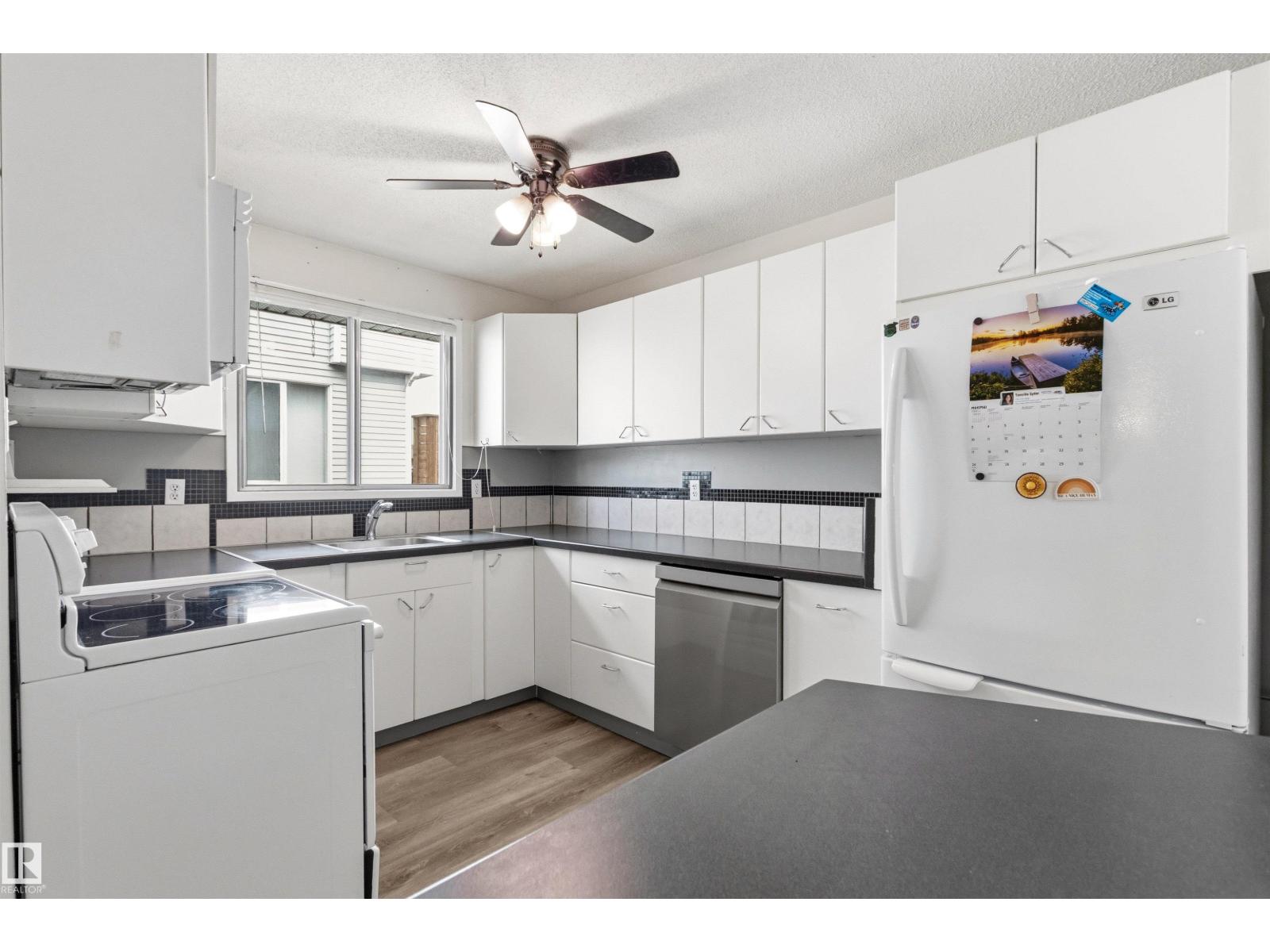 9025 152 ST NW — photo 15