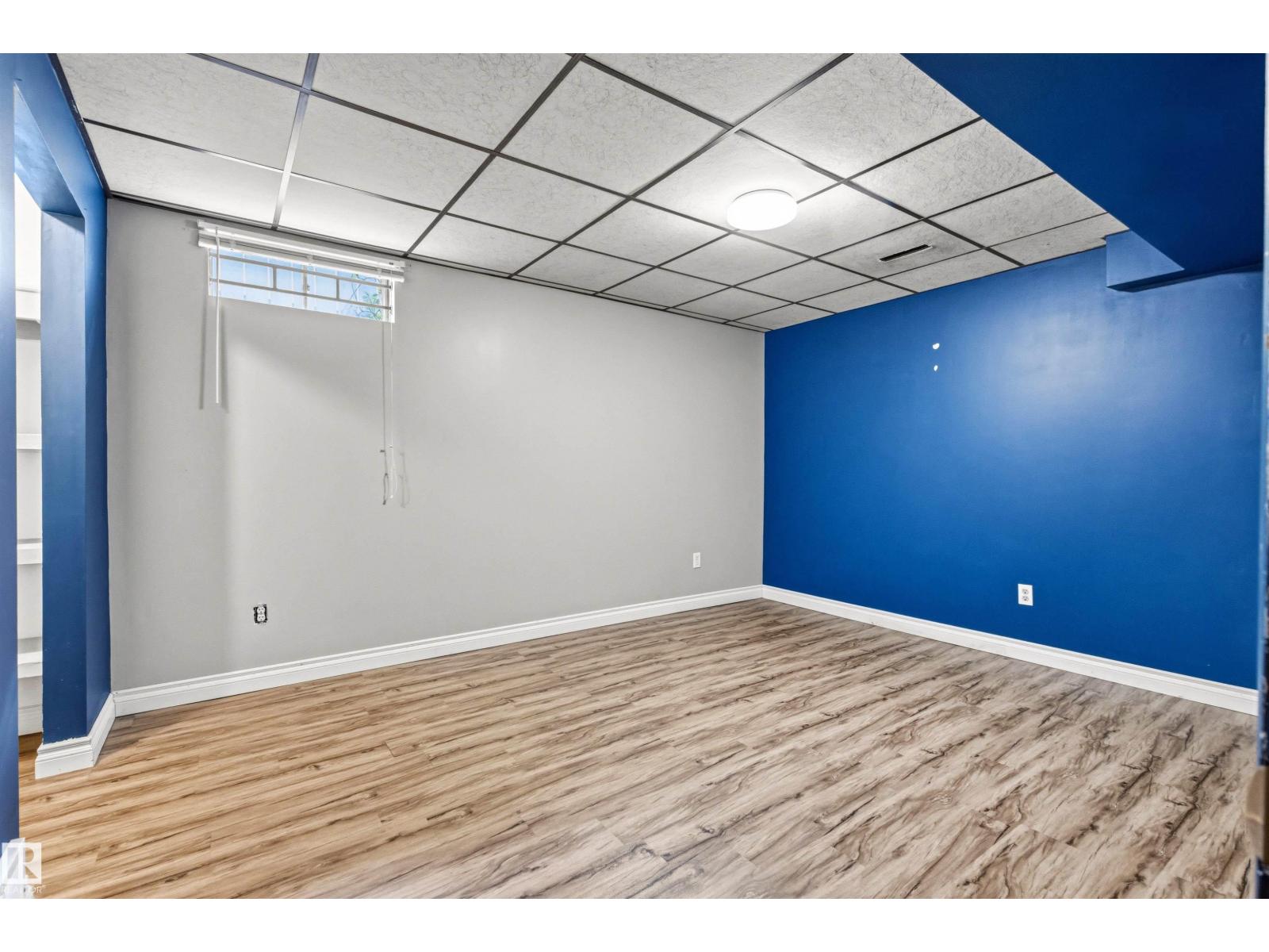 9025 152 ST NW — photo 42