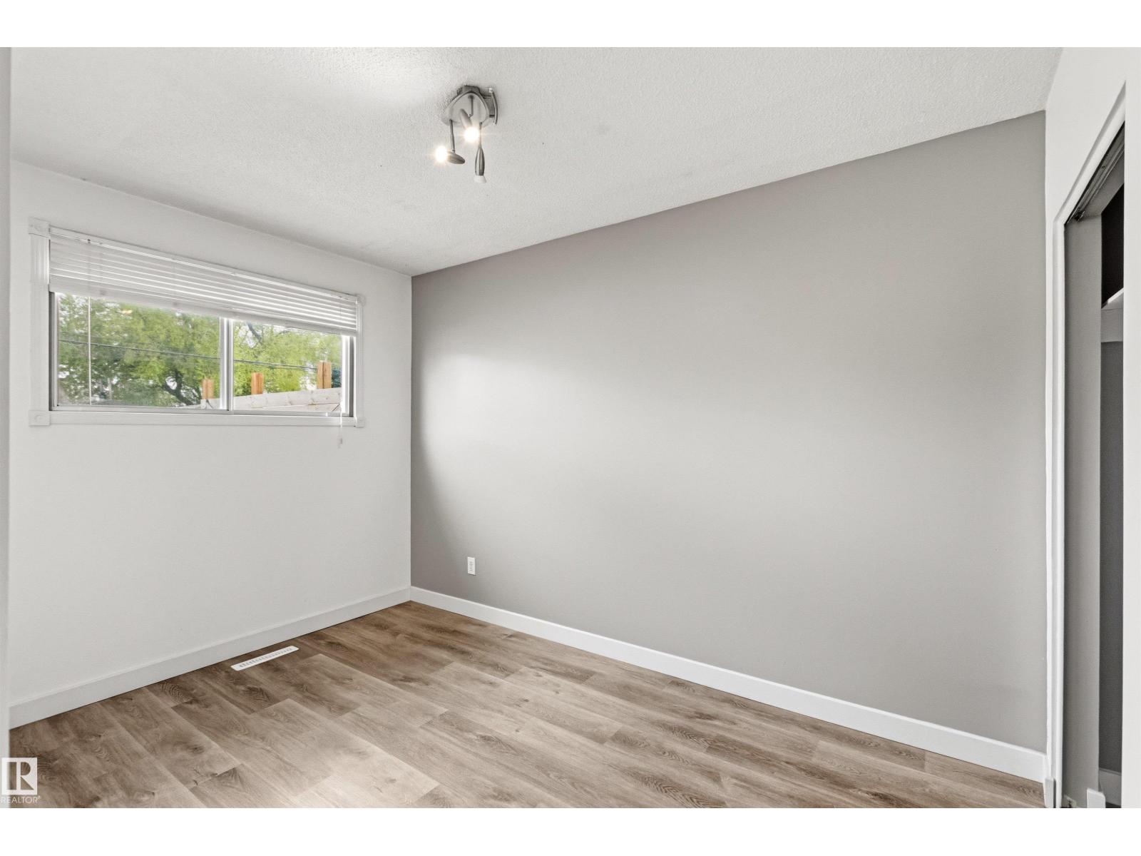 9025 152 ST NW — photo 29