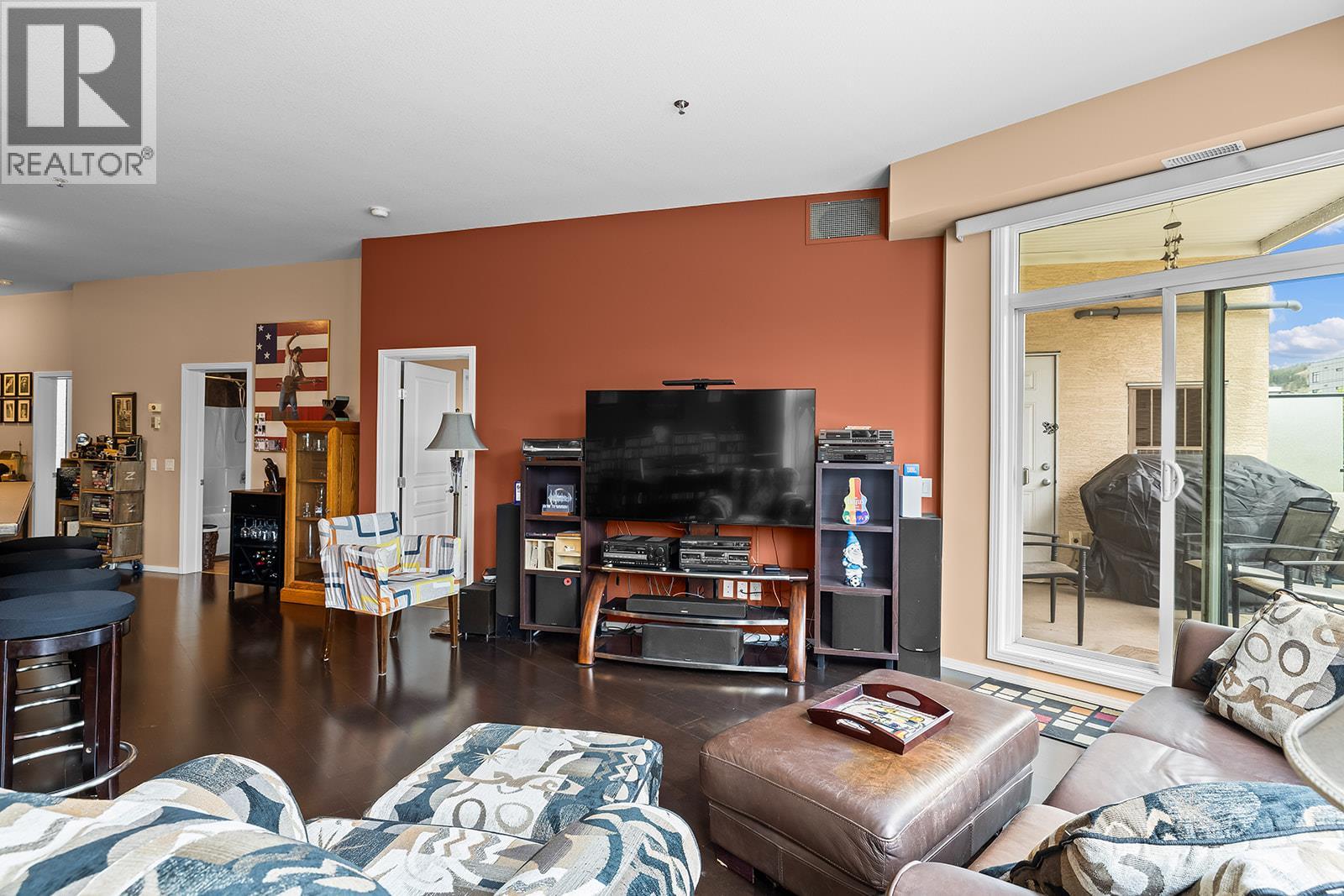 109 1327 St Paul Street, Kelowna