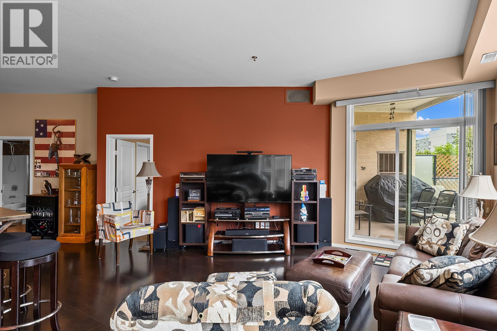 109 1327 St Paul Street, Kelowna
