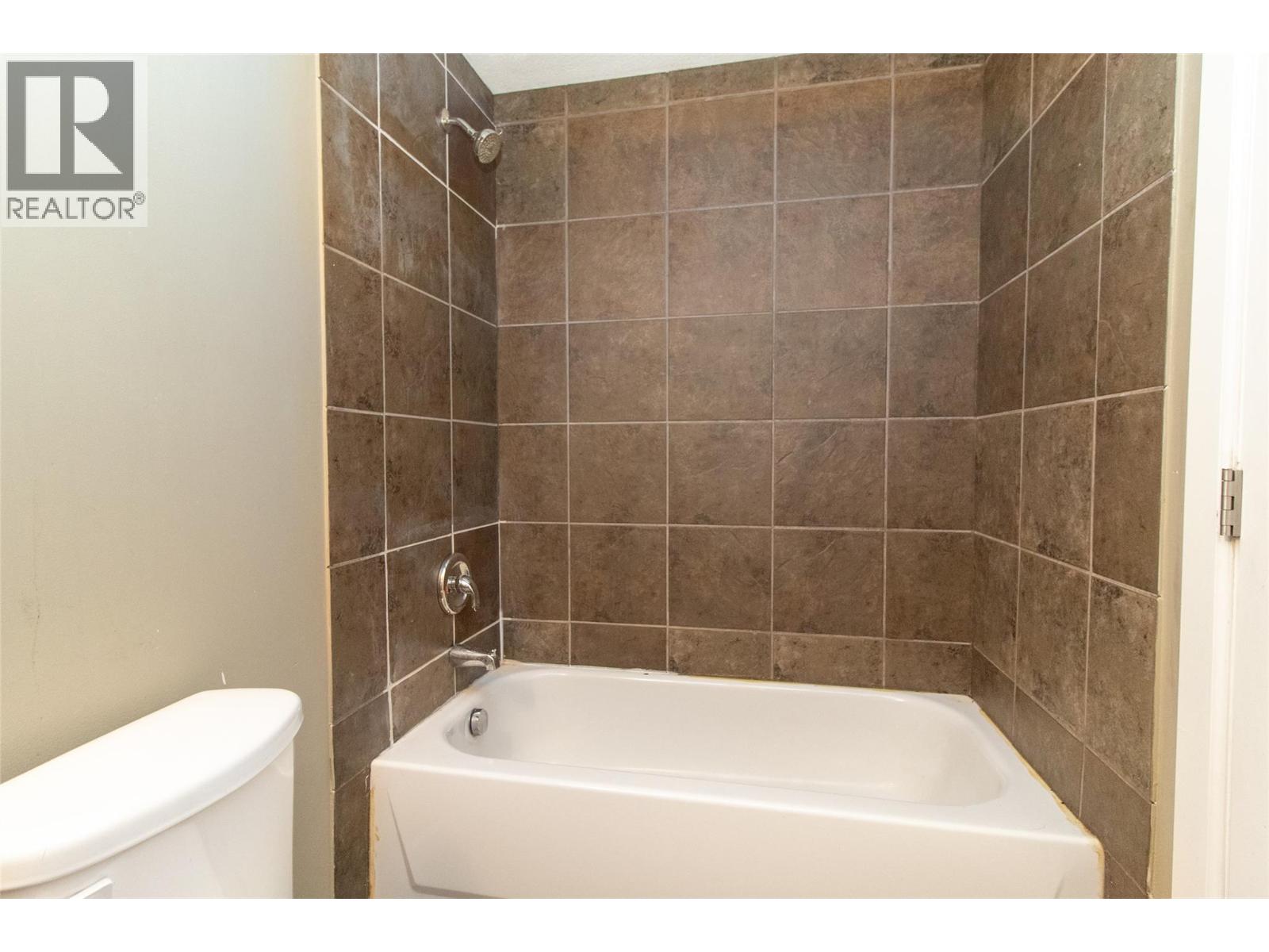 477 Clifton Road - 24