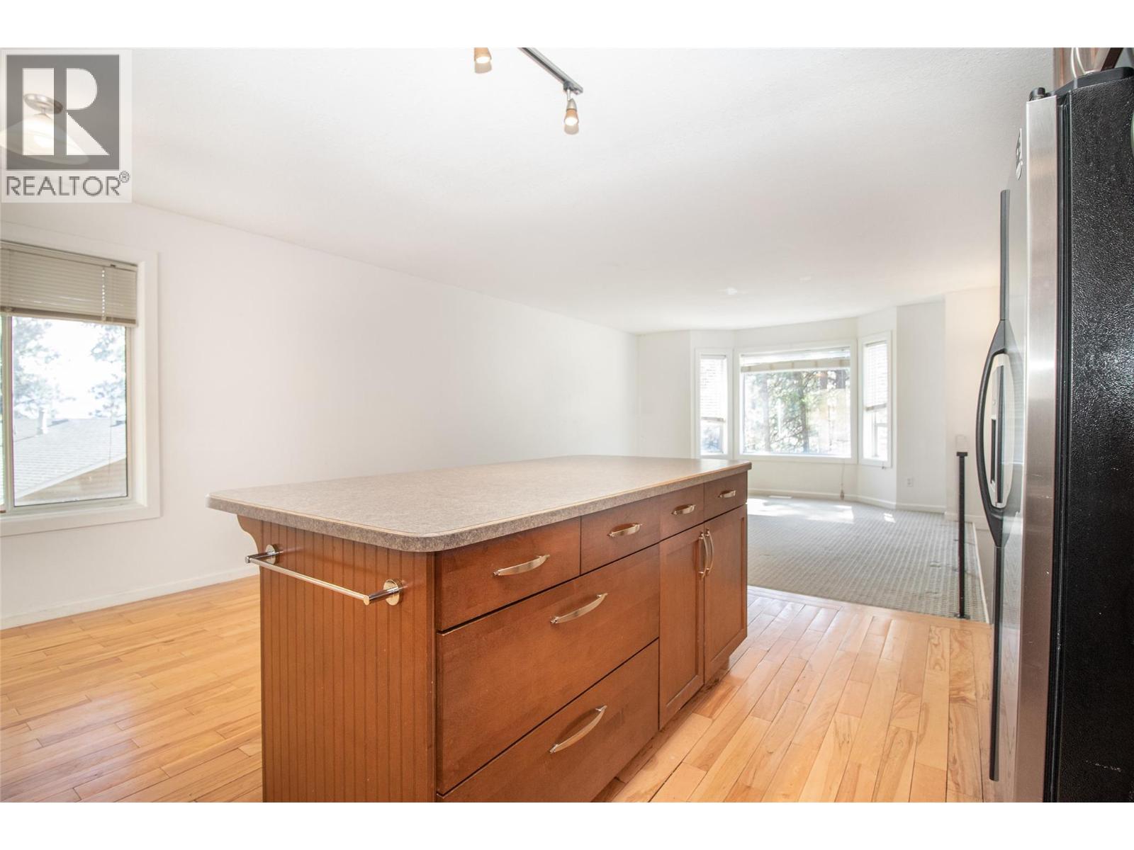 477 Clifton Road - 11