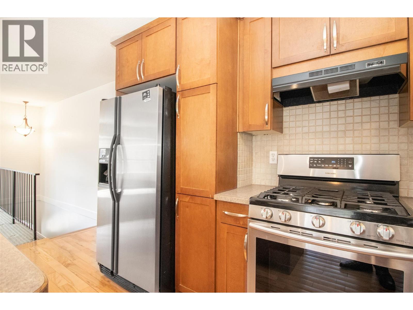 477 Clifton Road - 10