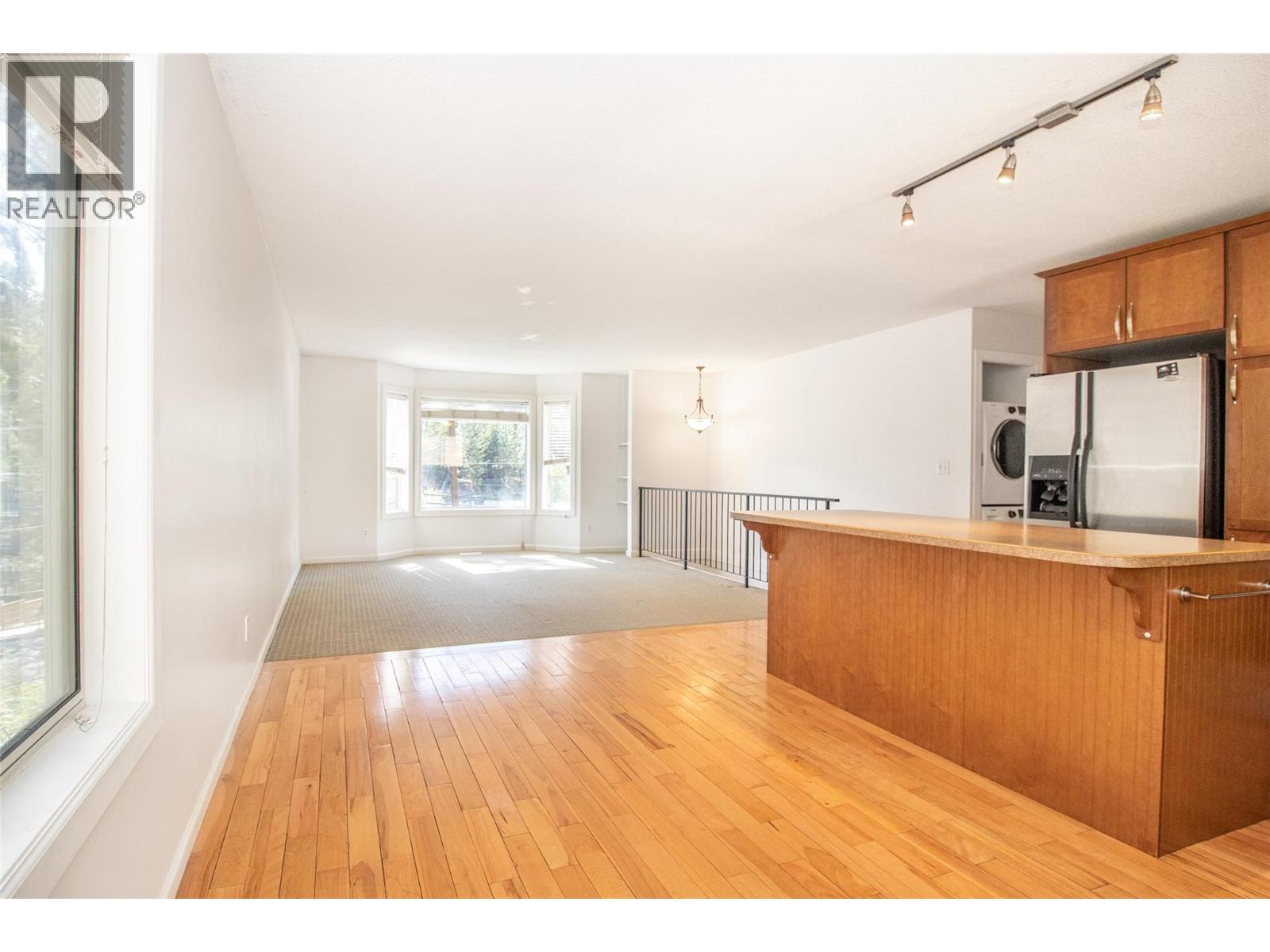 477 Clifton Road - 7