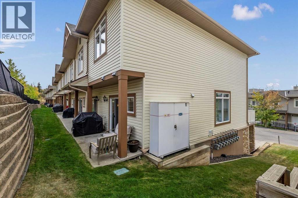 #1 164 Rockyledge View NW - 19