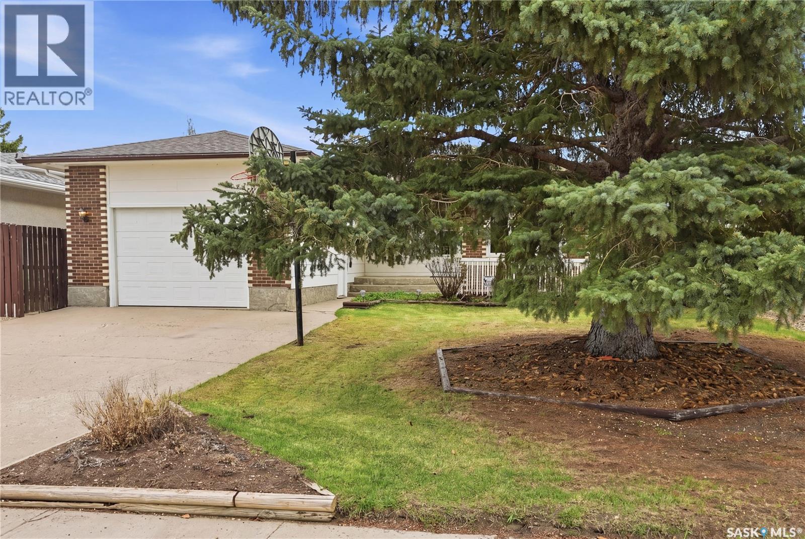 43 Springstein AVENUE - Image 2