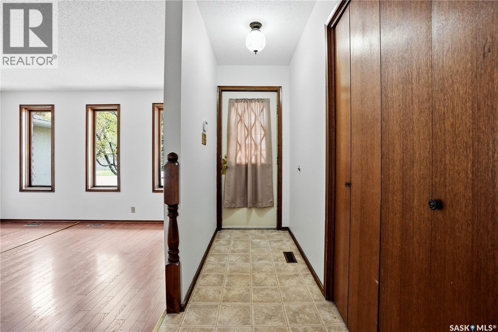 43 Springstein AVENUE - 5