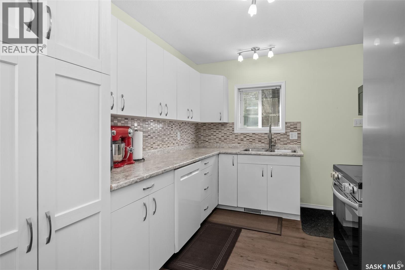 333 19th STREET W - Image 2