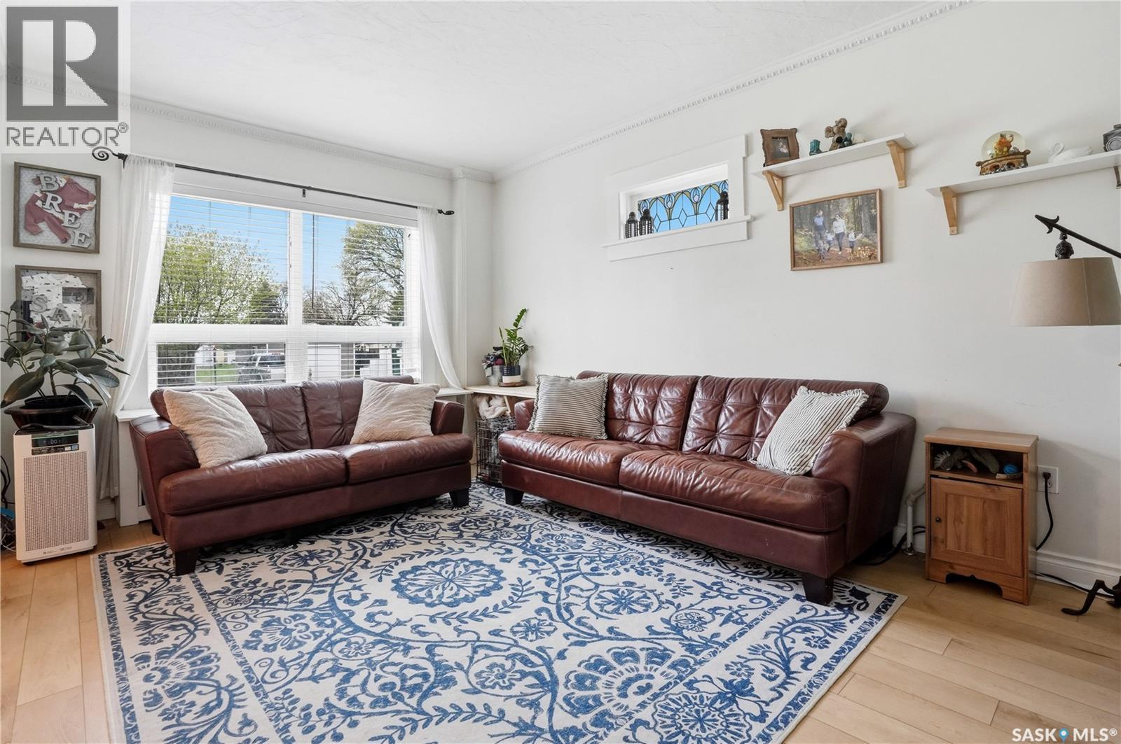 12 Alexandra AVENUE - 11