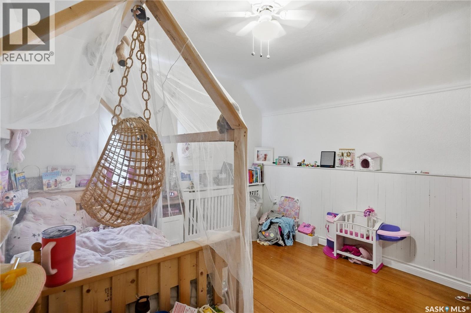 12 Alexandra AVENUE - 23