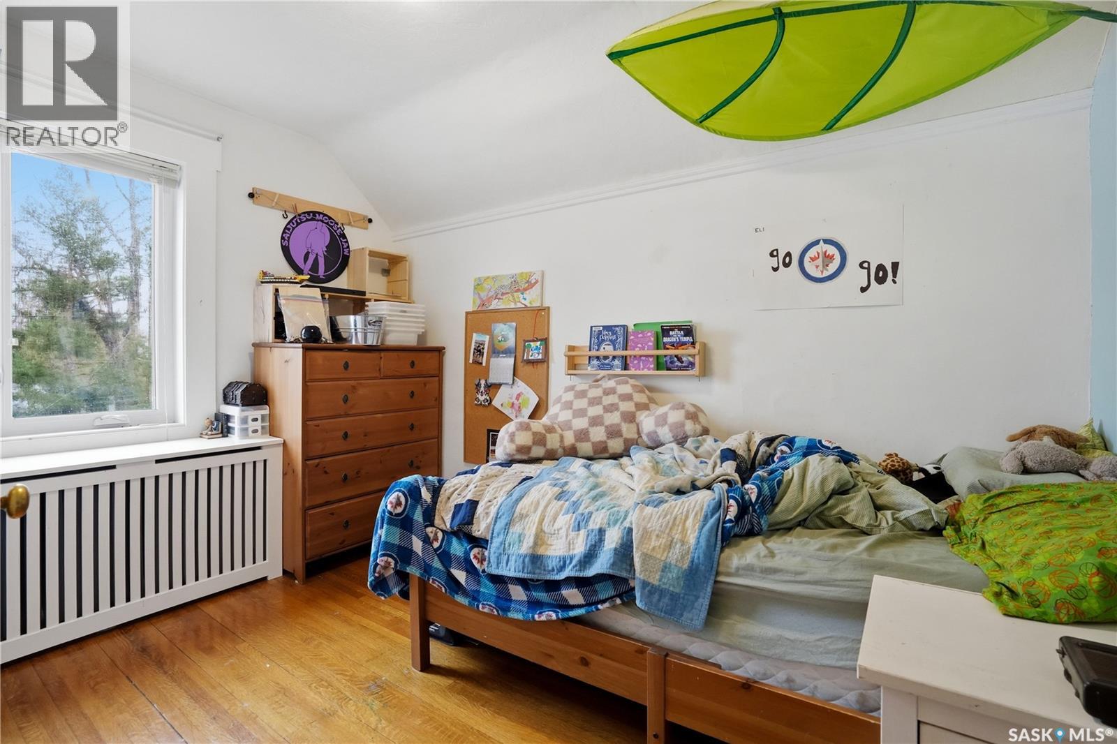 12 Alexandra AVENUE - 29