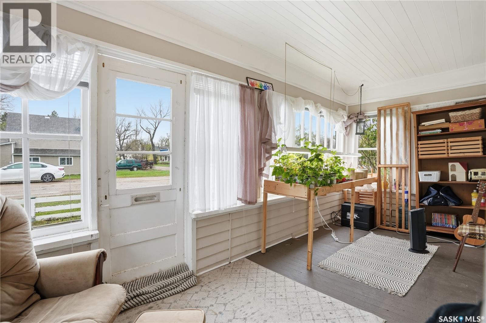 12 Alexandra AVENUE - 4