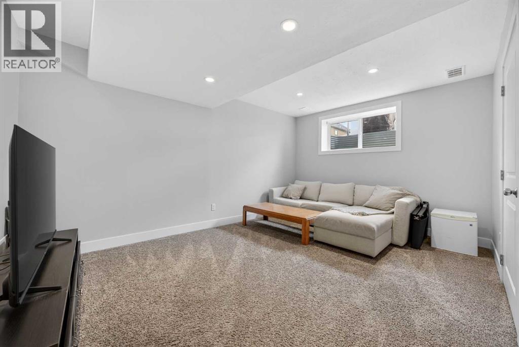 #1 129 12 Avenue NW - 29