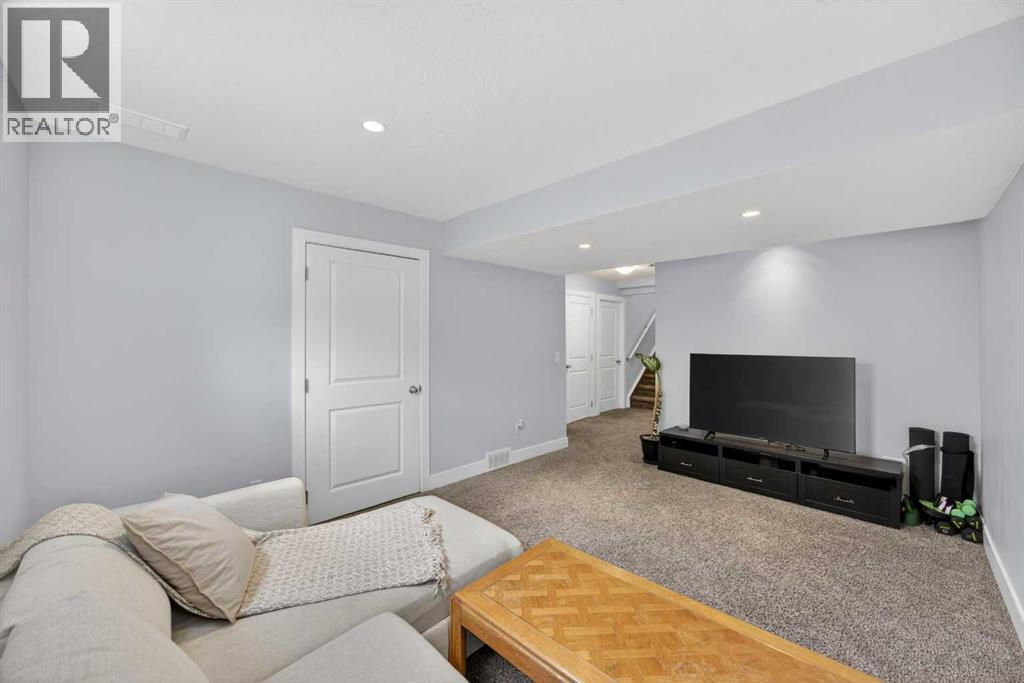 #1 129 12 Avenue NW - 30