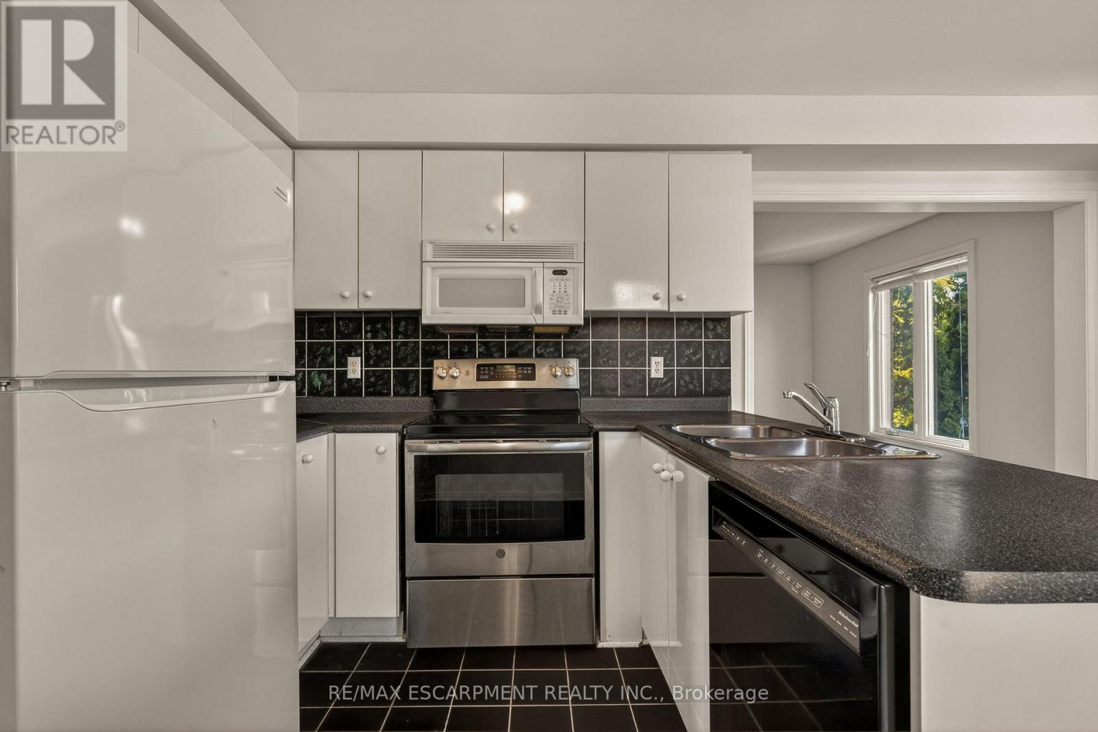 #19 11 PIRIE DRIVE - 20