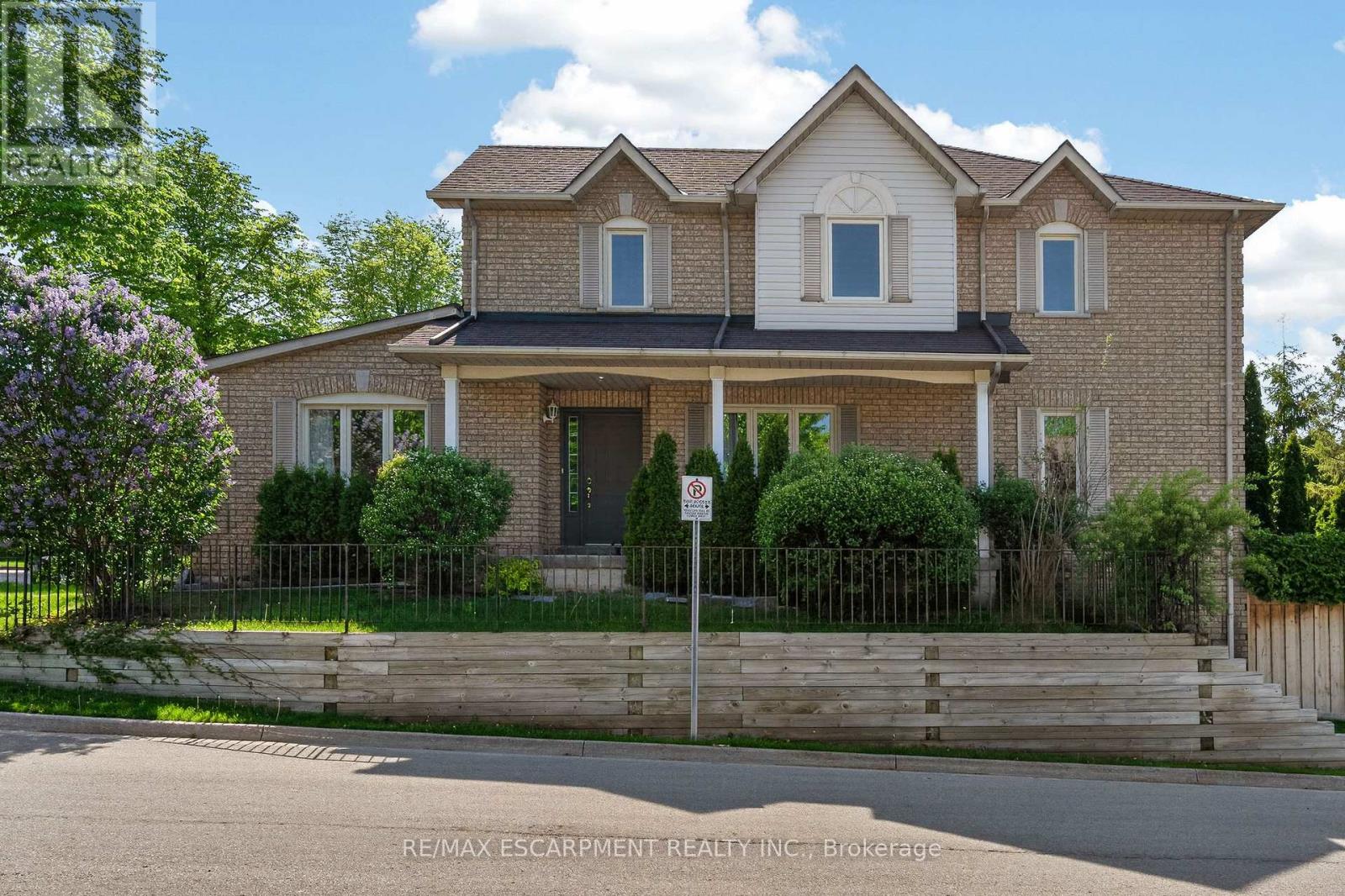 #19 11 PIRIE DRIVE - 50
