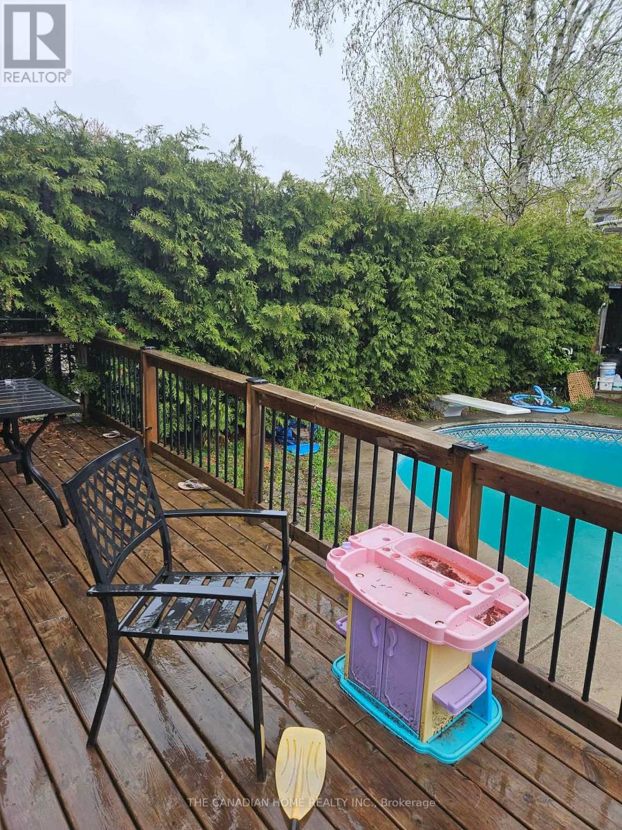 61 EXETER DRIVE - 28