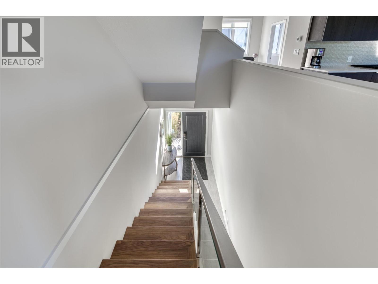 #7 3719 Woodsdale Road - 10