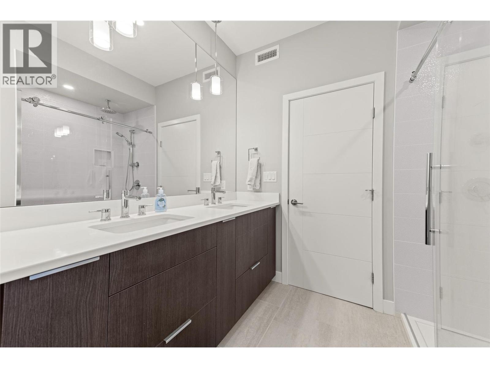 #7 3719 Woodsdale Road - 29