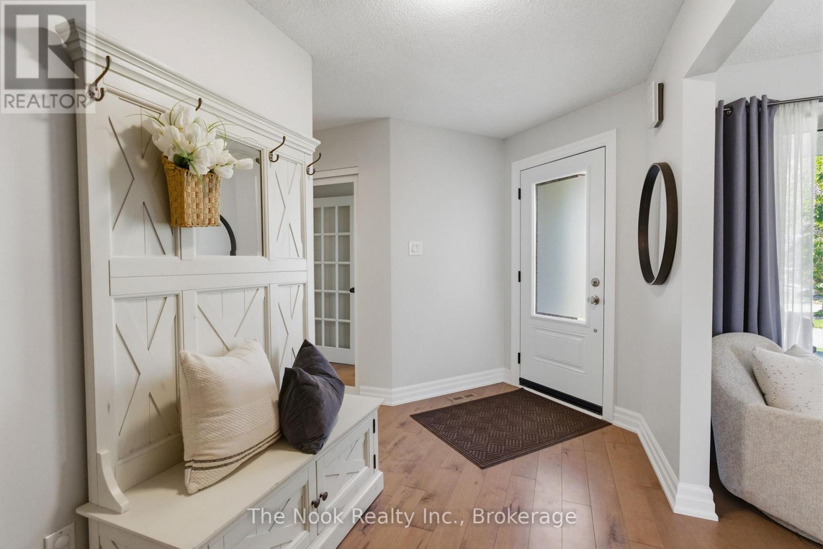 15 STANFORD CRESCENT - Image 3