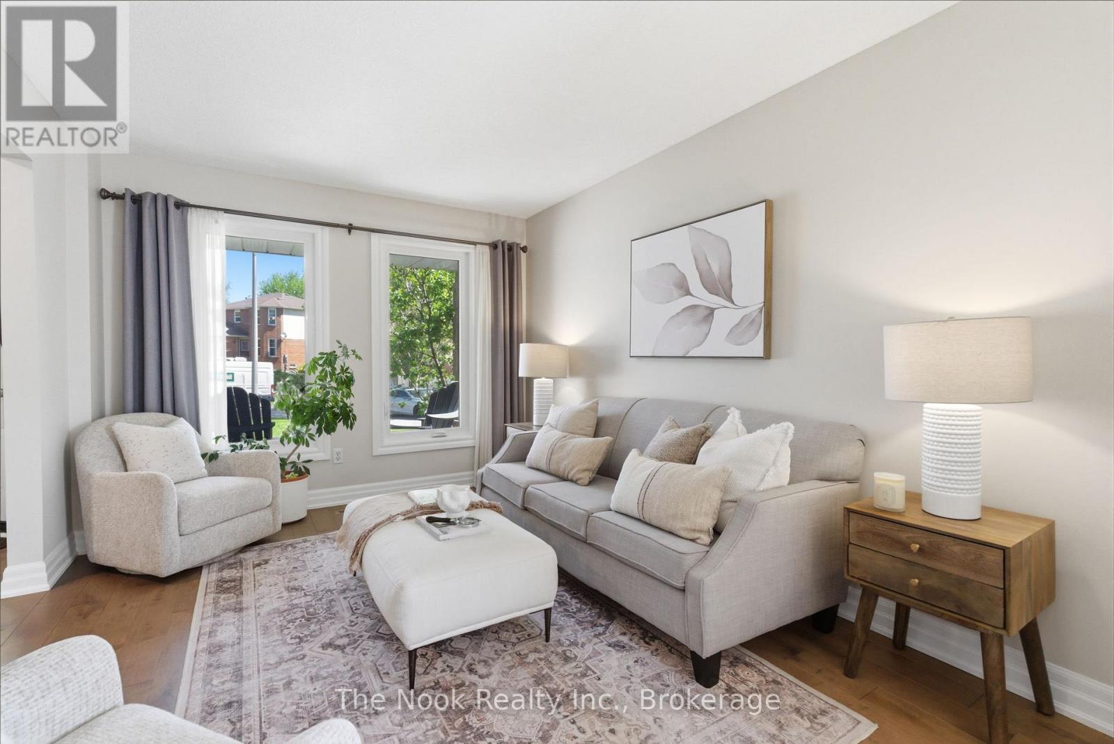 15 STANFORD CRESCENT - 8